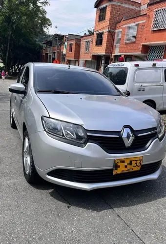 Renault Logan 1.6 Privilege / Intens
