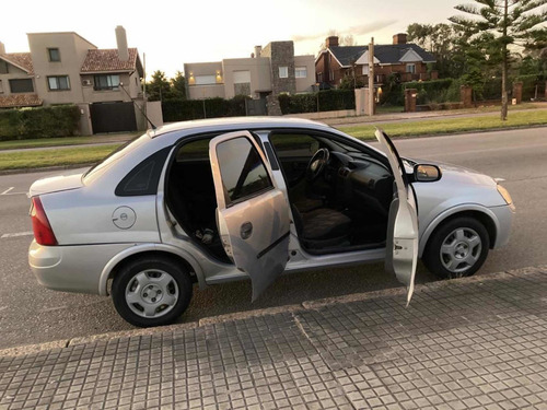 Chevrolet Corsa 1.7 Turbo Diesel.