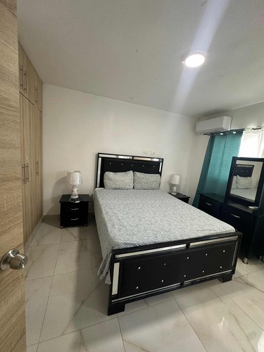 Se Vende Apartamento En Línea De Playa, San Cristóbal