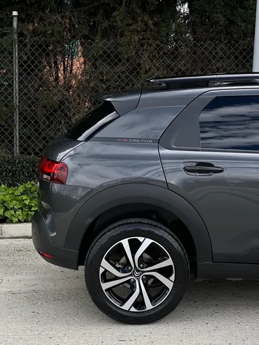Citroën C4 Cactus 1.6 Shine Turbo Aut