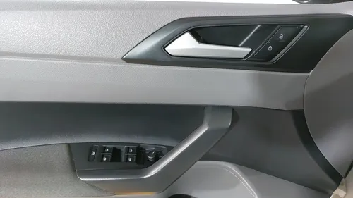 Volkswagen Virtus 1.6 COMFORTLINE AUTO