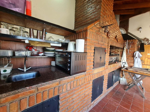 Venta Casa 4 Ambientes Lomas Del Mirador