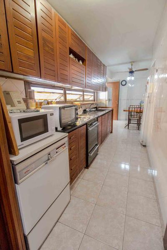 Granaderos Y Rivadavia - Piso 145m2 - 4 Amb Con Dep O Escritorio- Cochera - Balcon Terraza
