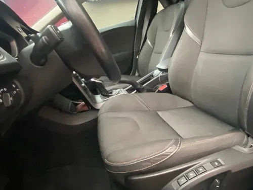 Volvo V40 2.5 T5 Cross Country Awd