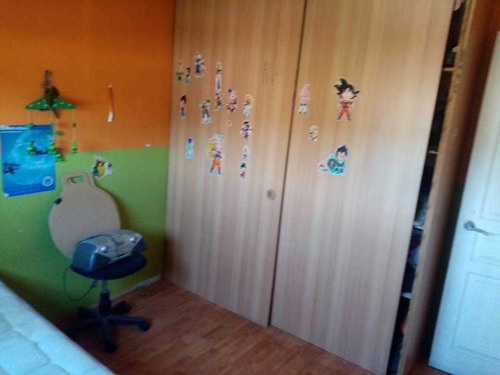 Peñalolén, Vende Casa De Dos Pisos, Solo En Efectivo.-