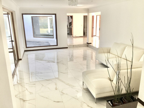 Fabulosa Residencia Como Nueva, Espectaculares Terminaciones