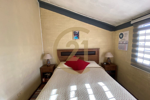 Casa En Villa Alameda.