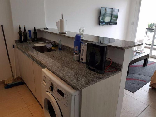 Imagen 9 de 15 de Departamento En Venta De 2 Ambientes En Berazategui Centro