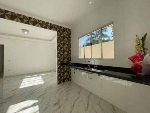 Imagem 5 de 11 de Casa Nova Em Mongaguá Com Piscina E 3 Quartos.