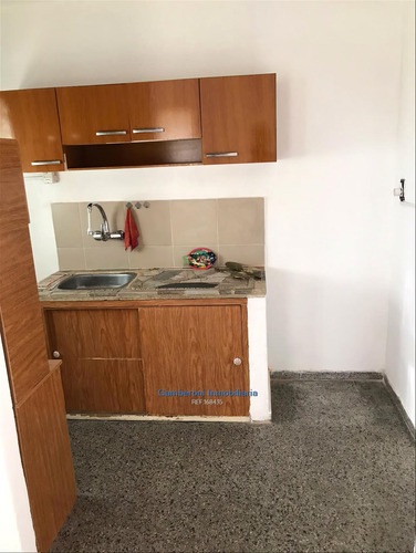 Apartamento En Venta En Planta Baja. Está Alquilado