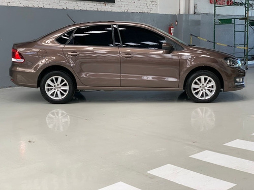 Imagen 2 de 17 de Volkswagen Polo Highline