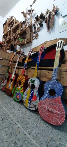 Cuatro Venezolano Artístico Personalizado Con Su Forro