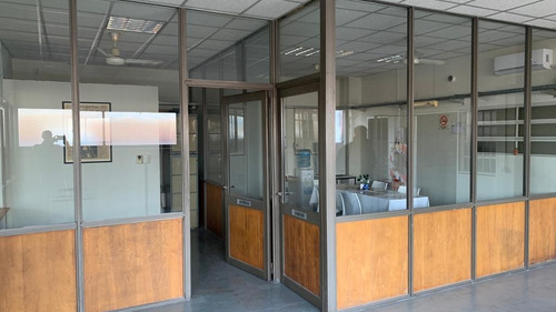 Imagen 12 de 14 de Depósito De 3700 M2 Cubiertos Con Salida A Dos Calles En Villa Lugano