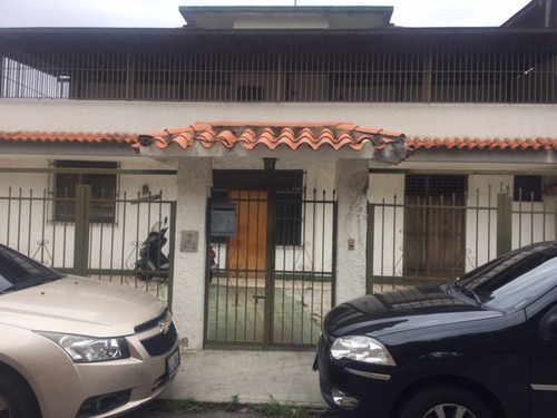 Se Vende Edificio 776m2 El Marqués 9386