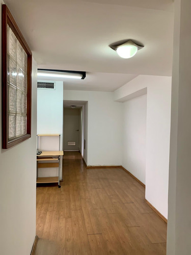 Imagen 6 de 15 de Se Vende Oficina 217m2 Av. Urdaneta 4840