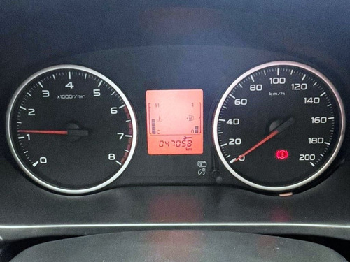 Imagen 10 de 10 de Mitsubishi L200 2018 4x2 Sincrónico