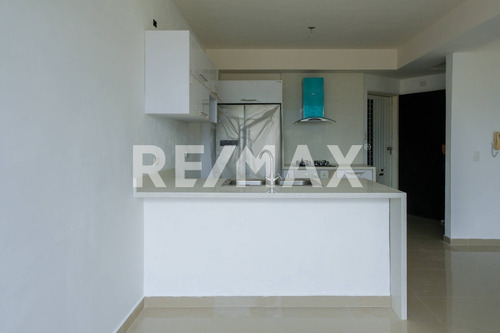 Imagen 12 de 14 de Apartamento En Alquiler En Mañongo