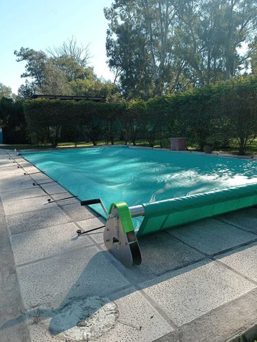 Cobertor Cubre Piletas. Lona Enrollable Manual Para Piscinas