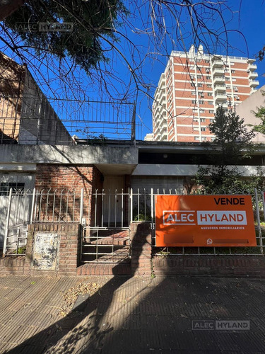 Chalet En Venta En Excelente Ubicación, Acassuso, San Isidro