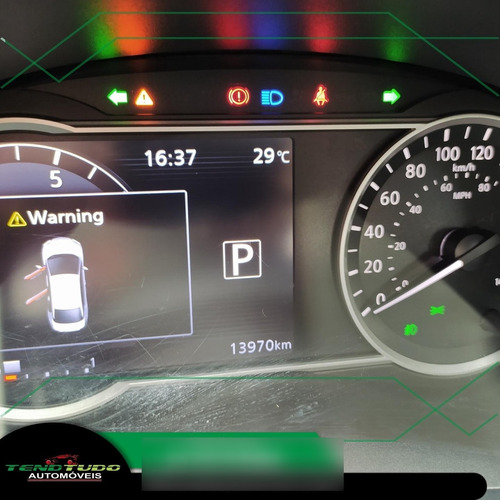 Imagem 8 de 9 de Nissan Versa Advance 1.6 Cinza 2021