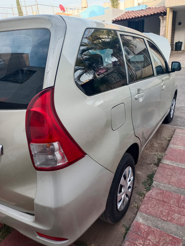 Toyota Avanza 1.5 Premium Automática