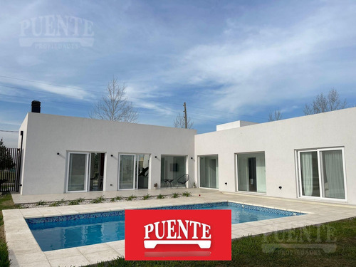 Casa En Barrio Fincas De San Vicente Venta - Alquiler Temporal