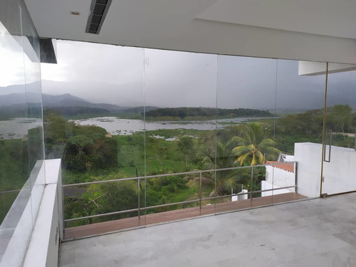 Imagen 5 de 13 de Espectacular Quinta En Terrazas Del Country Guataparo Plc-lm