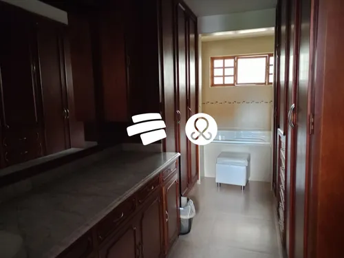Casa En Niveles En Venta En Nicolás De Federmann 3 Habitaciones , 2 Estudios