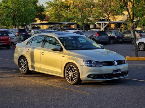 Volkswagen Vento 2.0 Sportline Tsi 200cv Dsg 2011