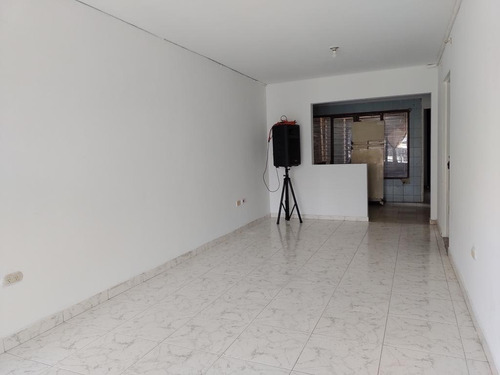 Imagen 3 de 14 de Apartamento En Arriendo En Cali Doce De Octubre. Cod 97475