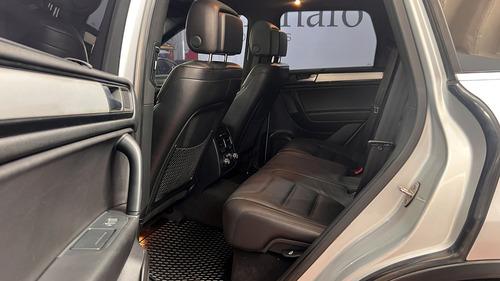 Volkswagen TOUAREG 4.2 V8 FSI PREMIUM