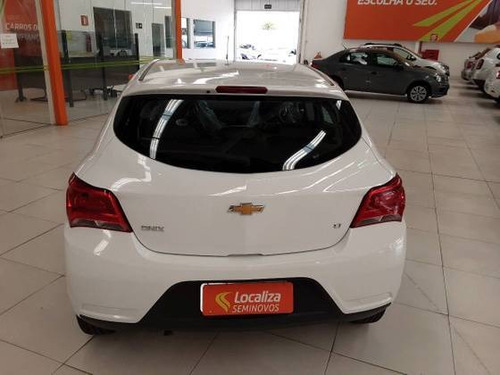 Chevrolet Onix 1.0 Mpfi Lt 8v Flex 4p Manual