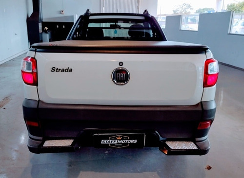 Imagem 6 de 8 de Fiat Strada 2017 1.4 Hard Working Flex 2p