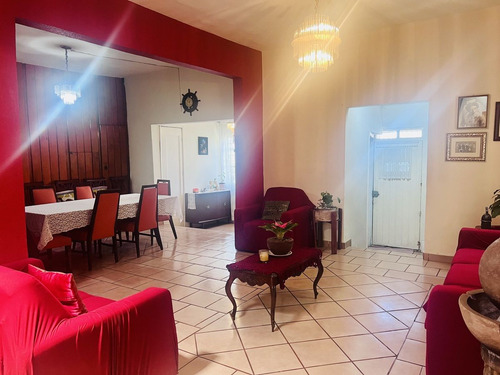Casa En Venta/ Terreno Excelente Para Desarrollo Inmobiliario