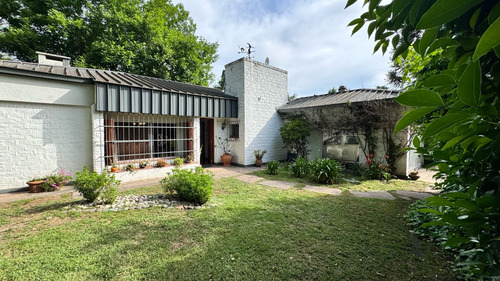 Venta Casa En El Centro Del Barrio El Trebol Apto Credito