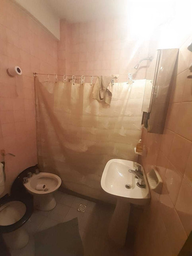 Imagen 9 de 14 de En Venta Galpon Sobre Gran Lote Y Entrada De Camion (220)