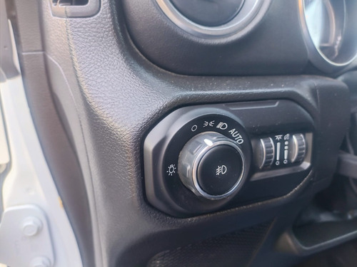 Jeep Wrangler 3.7 Unlimited Sahara 3.6 4x4 At