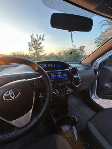 Toyota Etios 1.5 Sedan Xls