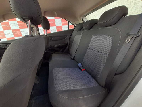 Imagem 10 de 13 de Chevrolet Onix 10mt Joye