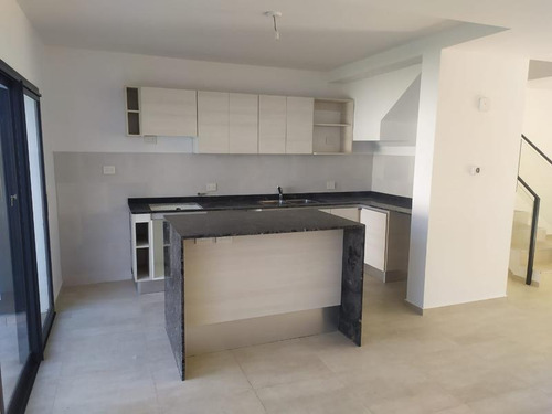 Imagen 5 de 23 de Dúplex De 3 Dormitorios En Venta En La Calandria