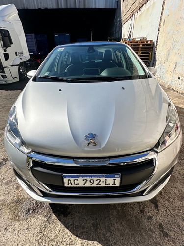 Peugeot 208 1.6 Feline