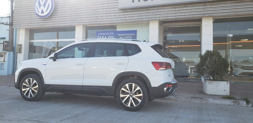 Imagen 3 de 12 de Volkswagen Taos Highline