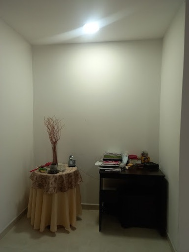 Imagen 12 de 30 de Apartamento En Venta Uribe Angel 472-2992