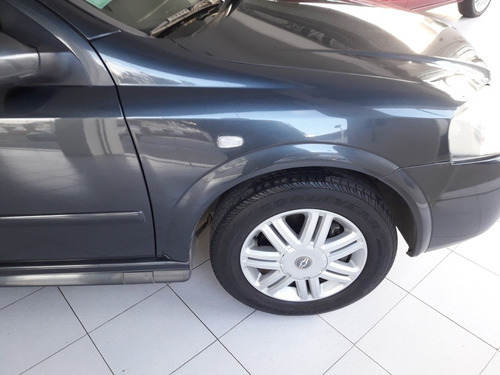 Imagen 8 de 15 de Chevrolet Astra 2.0 Gl 2009