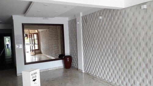 Imagen 3 de 14 de Magnifico Departamento En Venta Con Gas Natural Y Ascensor En Primer Piso Villa Gesell A Solo 30 Metros Del Mar En Zona Centro