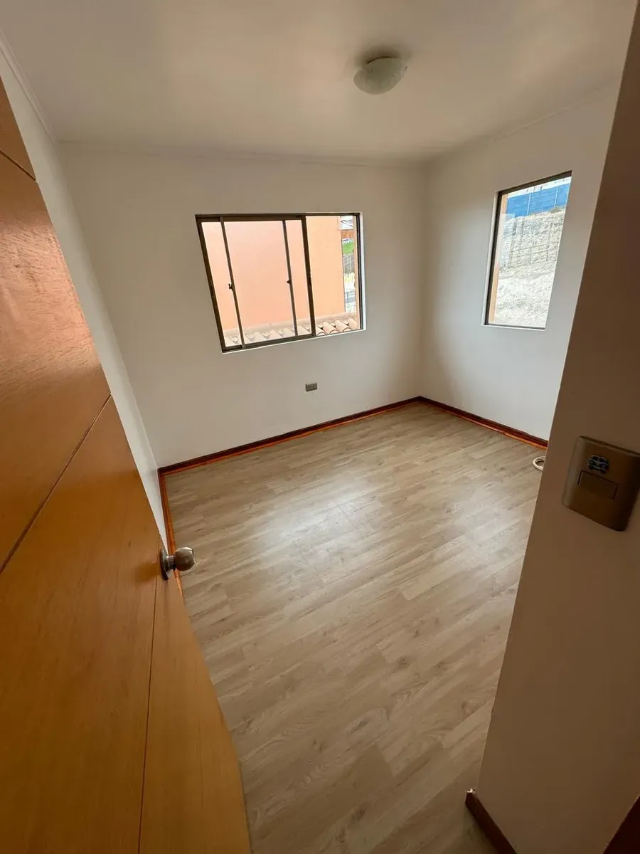 Imagen 1 de 22 de Casa Amplia Y Soleada Con Vista Al Mar
