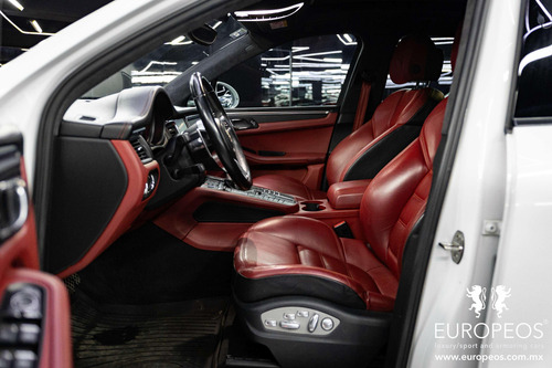 Porsche Macan 3.7 Turbo At