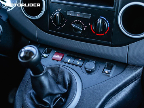Imagen 9 de 15 de Peugeot Partner 1.6 B9 Extra Full | Permuta / Financia