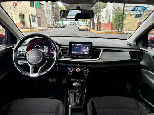 Kia Rio 1.6 Lx Hatchback At
