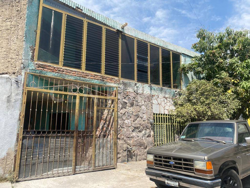 Casa En Venta En Las Huertas, Tlaquepaque.